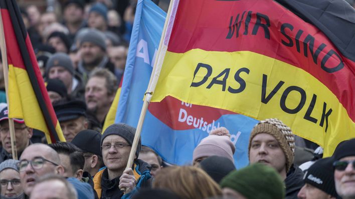 rbb-Umfrage: AfD bleibt stärkste Partei in Cottbus - trotz mehr  Zufriedenheit mit Integration von Flüchtlingen