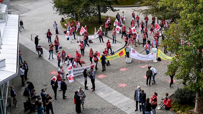 Erste Tarifrunde Ergebnislos Verdi Plant Keine Streiks Im Offentlichen Dienst Rbb24