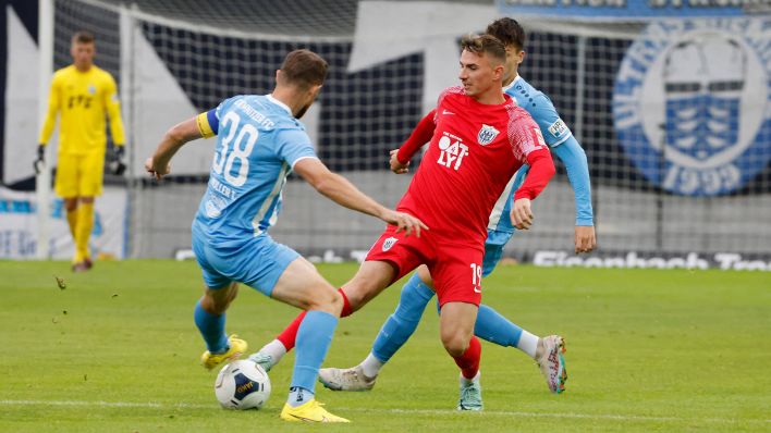 Eine Szene aus dem Spiel zwischen dem Chemnitzer FC und dem SV Babelsberg. Quelle: imago images/HärtelPRESS