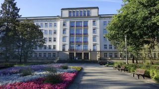 Krankenhaus in Eisenhüttenstadt (Quelle: imago images)