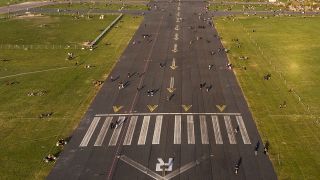 Symbolbild: Tempelhogfer Feld, Luftaufnahme mit einer Drohne (Quelle: dpa/Paul Zinken)