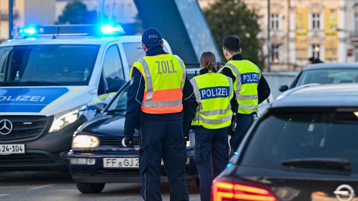 Schwerin: Zeuge stoppt Autofahrerin mit 2,75 Promille - Polizei bedankt sich