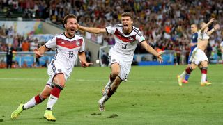 Mario Götze jubelt über sein Siegtor im WM-Finale 2014 (imago images/Marc Atkins)