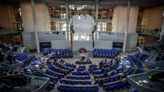 Archivbild: Sitzung im Plenarsaal im Bundestag. (Quelle: dpa/Kappeler)