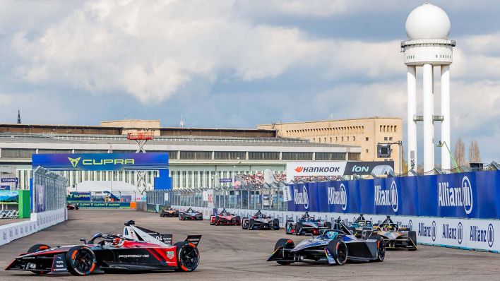 Formel-E-Rennen auf dem Tempelhofer Feld in Berlin (Quelle: IMAGO / foto2press)