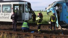Zwei Verletzte bei Straßenbahnunfall in Schöneiche. (Quelle: rbb)