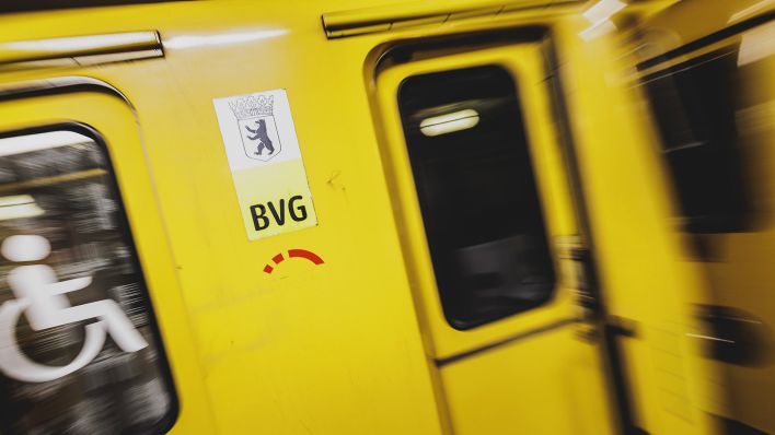 Symbolbild: Die U-Bahnlinie 3 verkehrt am Ruedesheimer Platz in Wilmersdorf in Berlin. (Quelle: dpa/Florian Gaertner)
