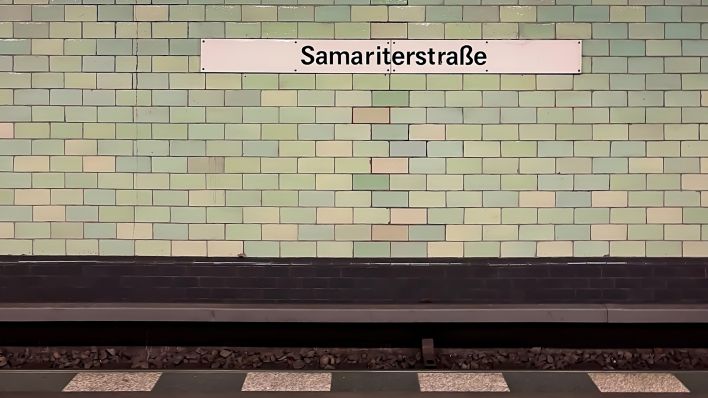 Der Berliner U-Bahnhof Samariterstraße, afugenommen am 18.01.2022. (Quelle: Imago Images)