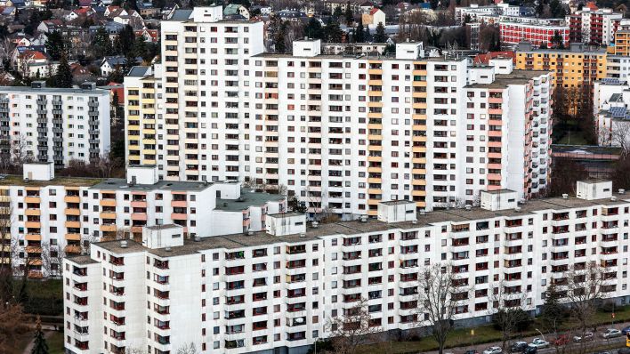 Blick auf Wohnhaueser der Gropiusstadt in Berlin. (Quelle: dpa)