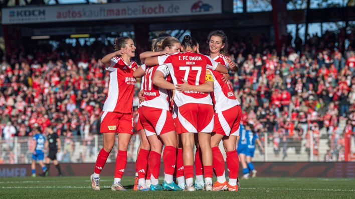 Torjubel bei den Spielerinnen des 1. FC Union (imago images/Matthias Koch)