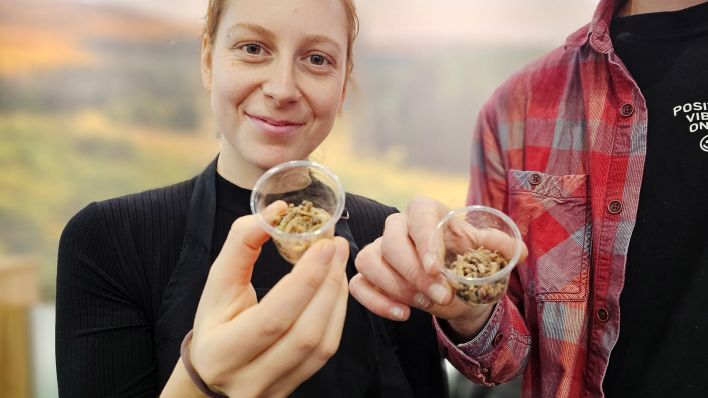 Das tschechische Start-Up “Worm Up” will den Besuchern auf der Grünen Woche Insekten schmackhaft machen.(Quelle:Sören Hinze)